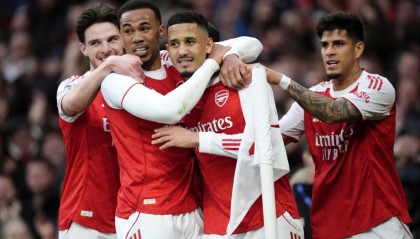 英超-萨利巴赛季首球 阿森纳2-1战胜10人切尔西