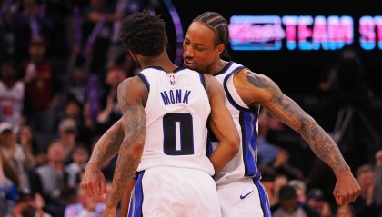 国王记者：即使能把库明加送走 勇士也更倾向于蒙克而不是德罗赞